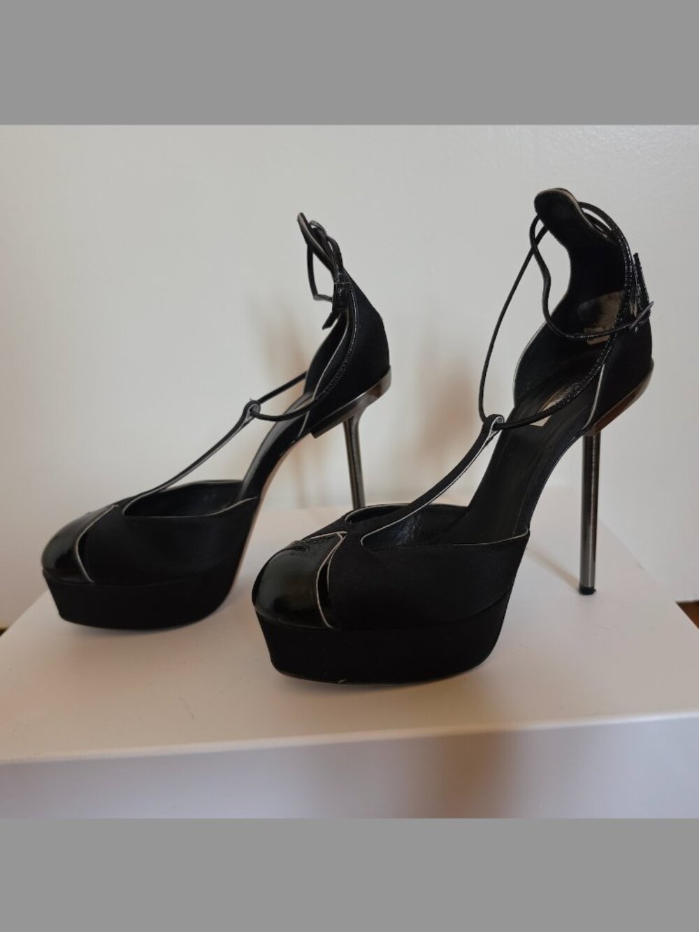 Calvin Klein Collection Spring 2012 Francisco Costa Runway Platforms EU 39/ US 9